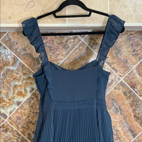 Club Monaco Navy Romantic Pleated Flounce Ruffle Sleeves Midi Dress Size 6 - Picture 4 of 16